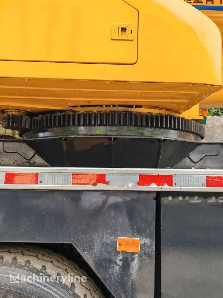 XCMG XCT80 XCT100 XCT70 80T 80ton 90ton 100ton - موبايل كرين: صور 4 XCMG XCT80 XCT100 XCT70 80T 80ton 90ton 100ton - موبايل كرين: صور 4