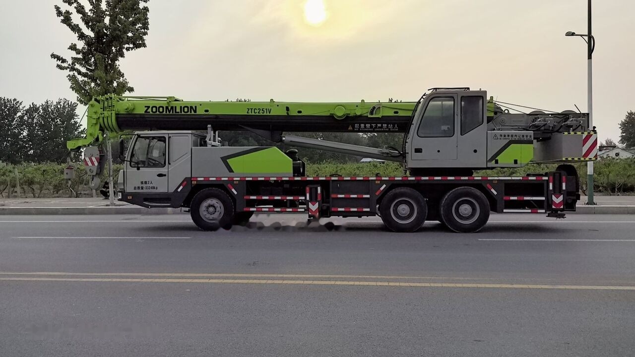 Zoomlion ZTC251V ZTC251V ZTC350 ZTV500 ZTC750 25T 25ton 35ton 50ton - موبايل كرين: صور 1 Zoomlion ZTC251V ZTC251V ZTC350 ZTV500 ZTC750 25T 25ton 35ton 50ton - موبايل كرين: صور 1