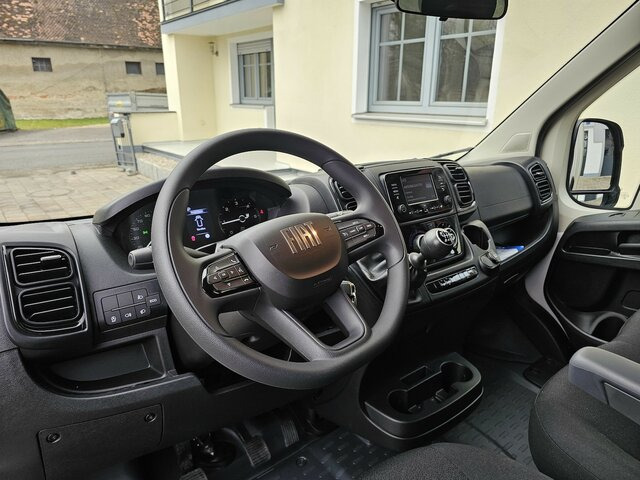 FIAT Ducato 35 MAXI 180 Koffer GFK 2,38 Höhe sofort... - الشاحنات الصغيرة صندوق مغلق: صور 3 FIAT Ducato 35 MAXI 180 Koffer GFK 2,38 Höhe sofort... - الشاحنات الصغيرة صندوق مغلق: صور 3