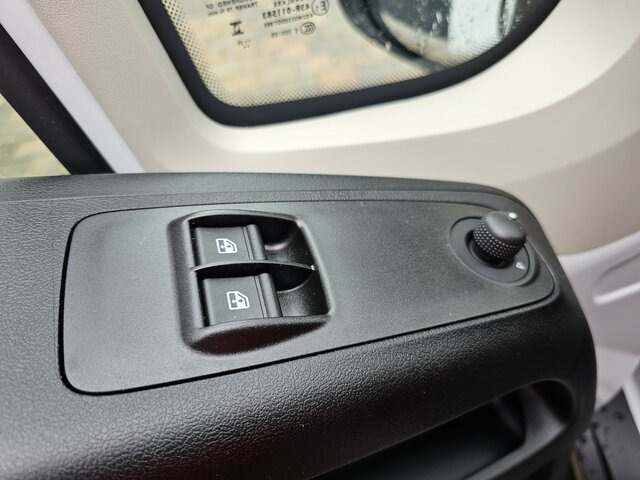 الشاحنات الصغيرة المسطحة, الشاحنات الصغيرة كابينة مزدوجة FIAT Ducato MAXI 140 Serie 9.2 2025 L5 Doppelkabine...: صور 38 الشاحنات الصغيرة المسطحة, الشاحنات الصغيرة كابينة مزدوجة FIAT Ducato MAXI 140 Serie 9.2 2025 L5 Doppelkabine...: صور 38