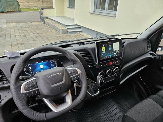 IVECO Daily 35S18HA8V DOKA Hi-Matic 12m³ L2H2 7 Sitze... - فان, الشاحنات الصغيرة كابينة مزدوجة: صور 2 IVECO Daily 35S18HA8V DOKA Hi-Matic 12m³ L2H2 7 Sitze... - فان, الشاحنات الصغيرة كابينة مزدوجة: صور 2