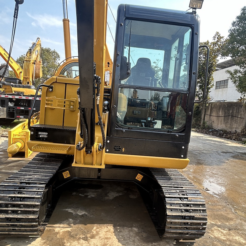 CAT 305.5E2 Excavator - حفارات زحافة: صور 4 CAT 305.5E2 Excavator - حفارات زحافة: صور 4