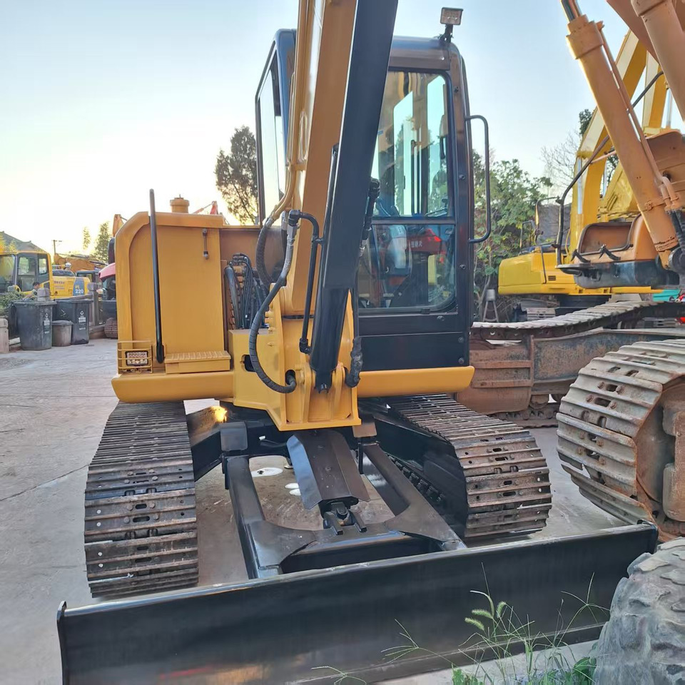 CAT 306E Excavator - حفارة مصغرة: صور 1 CAT 306E Excavator - حفارة مصغرة: صور 1