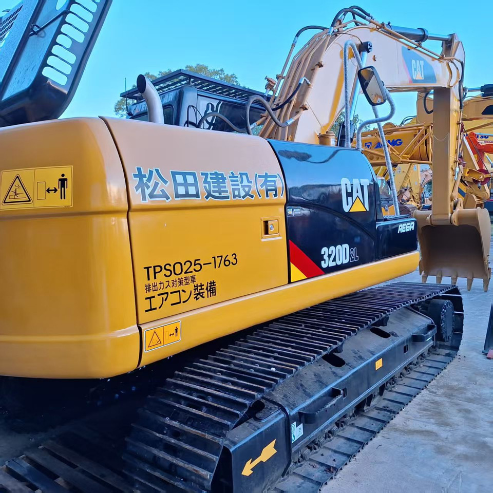CAT 320D2L Excavator - حفارات زحافة: صور 4 CAT 320D2L Excavator - حفارات زحافة: صور 4