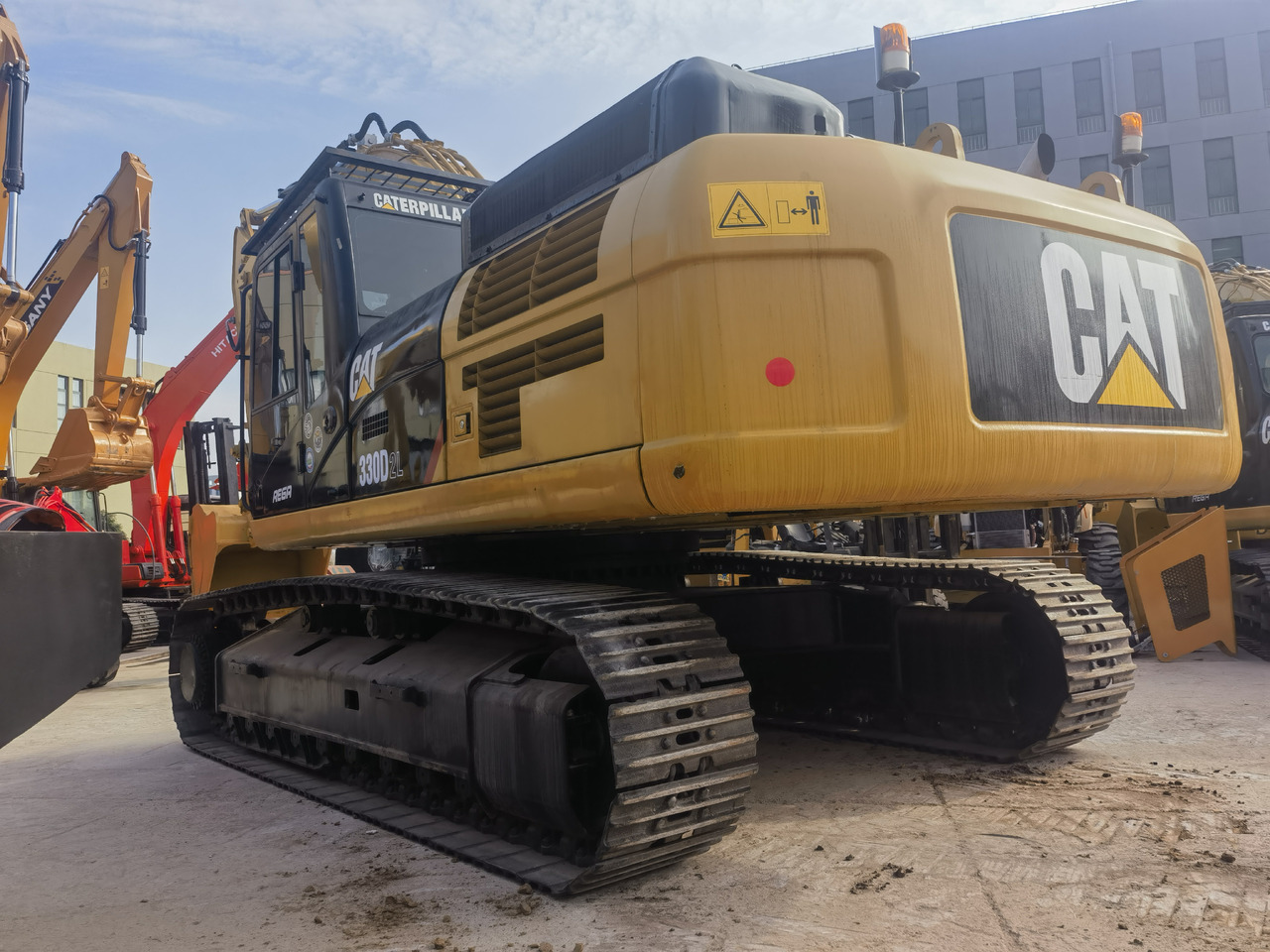 CAT 330D2L Excavator - حفارات زحافة: صور 4 CAT 330D2L Excavator - حفارات زحافة: صور 4