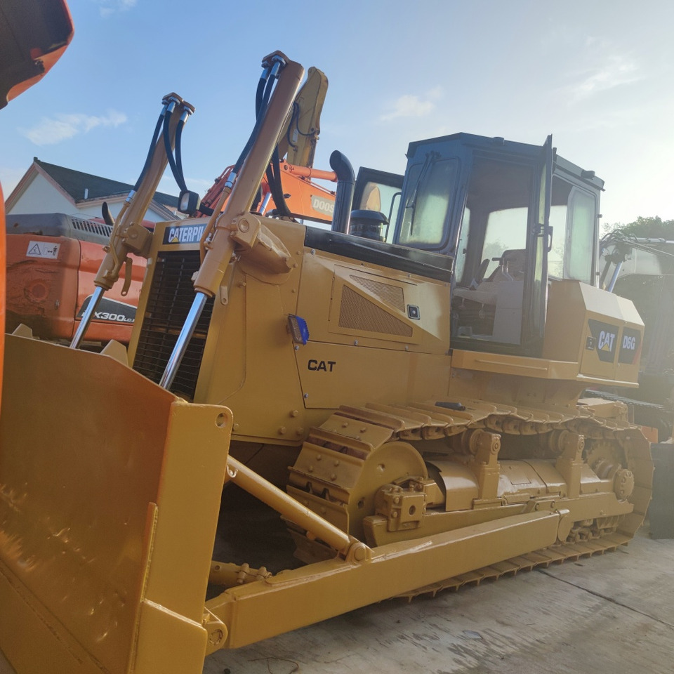 CAT D6G Bulldozer - بلدوزر: صور 3 CAT D6G Bulldozer - بلدوزر: صور 3