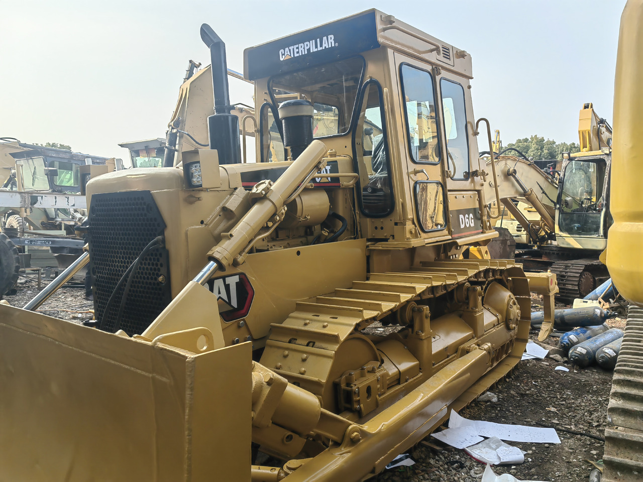 CAT D6G Bulldozer - بلدوزر: صور 2 CAT D6G Bulldozer - بلدوزر: صور 2