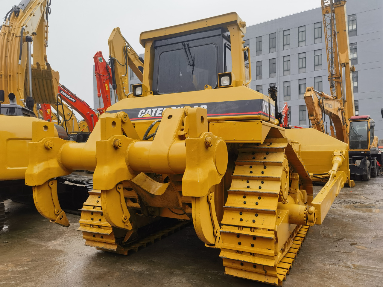 CAT D7R Bulldozer - بلدوزر: صور 5 CAT D7R Bulldozer - بلدوزر: صور 5