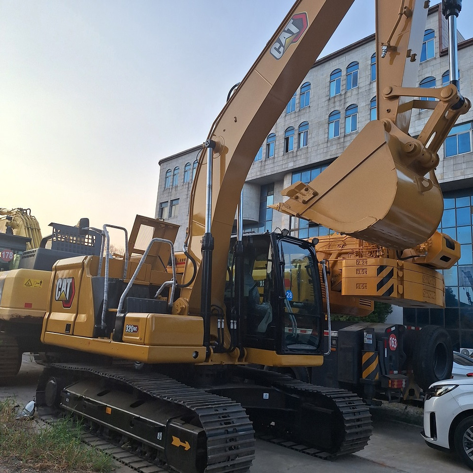 CAT320GC - حفارات زحافة: صور 1 CAT320GC - حفارات زحافة: صور 1