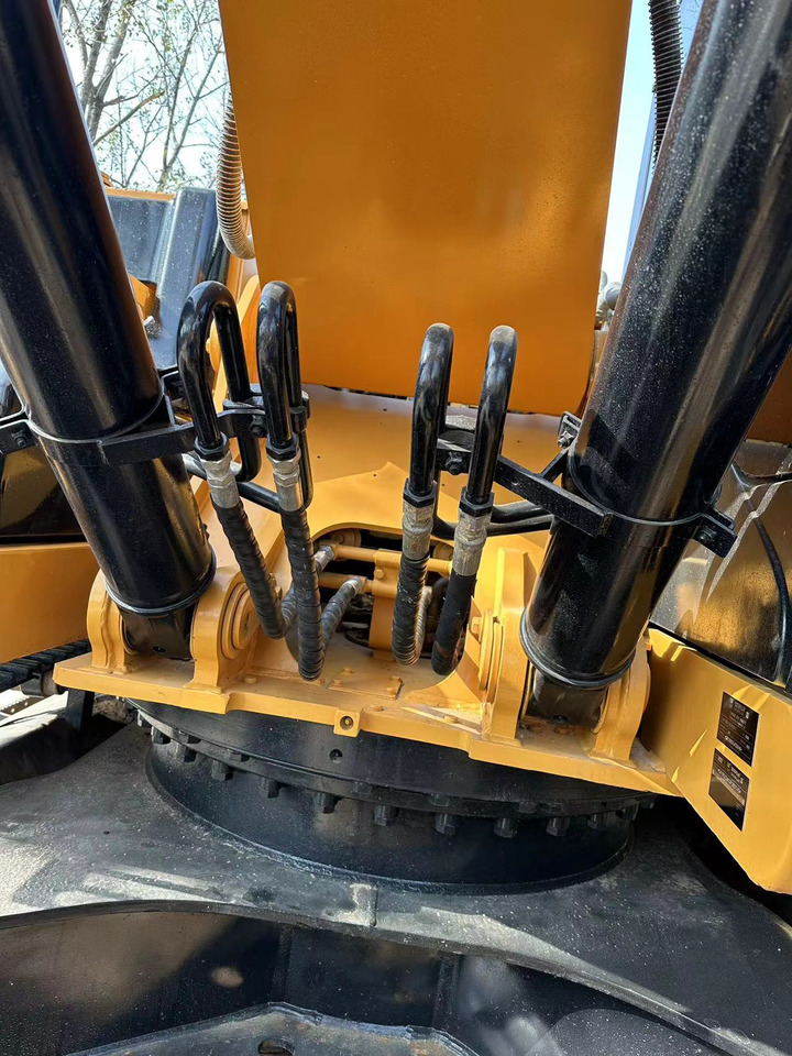 حفارات زحافة CATERPILLAR 325 D: صور 6