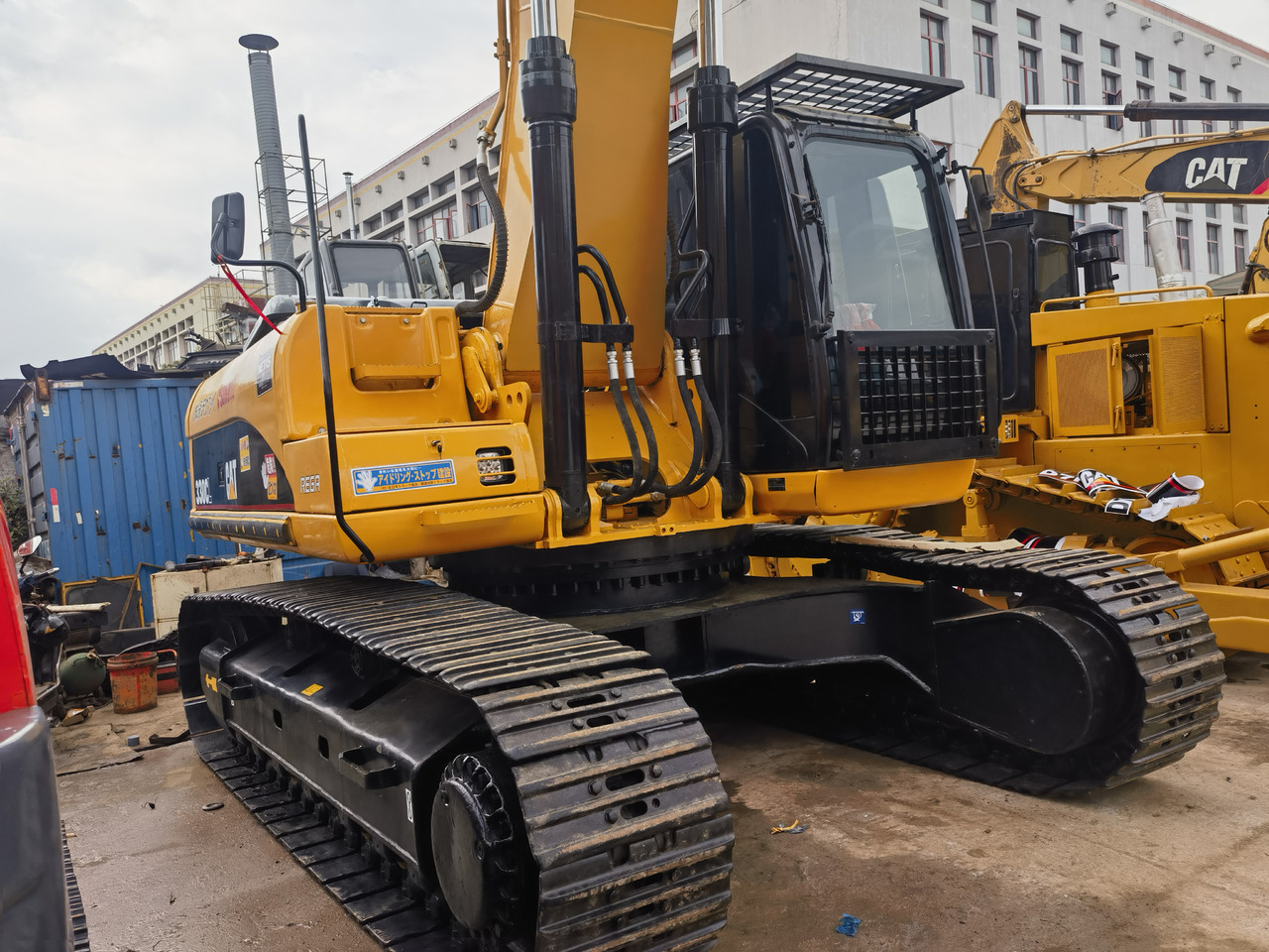 CATERPILLAR 330 CL - حفارات زحافة: صور 4 CATERPILLAR 330 CL - حفارات زحافة: صور 4