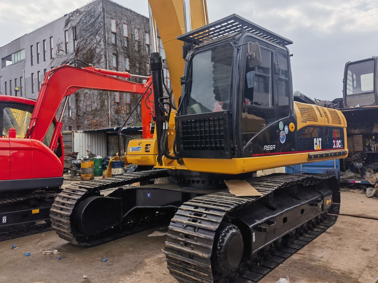 CATERPILLAR 330 CL - حفارات زحافة: صور 3 CATERPILLAR 330 CL - حفارات زحافة: صور 3