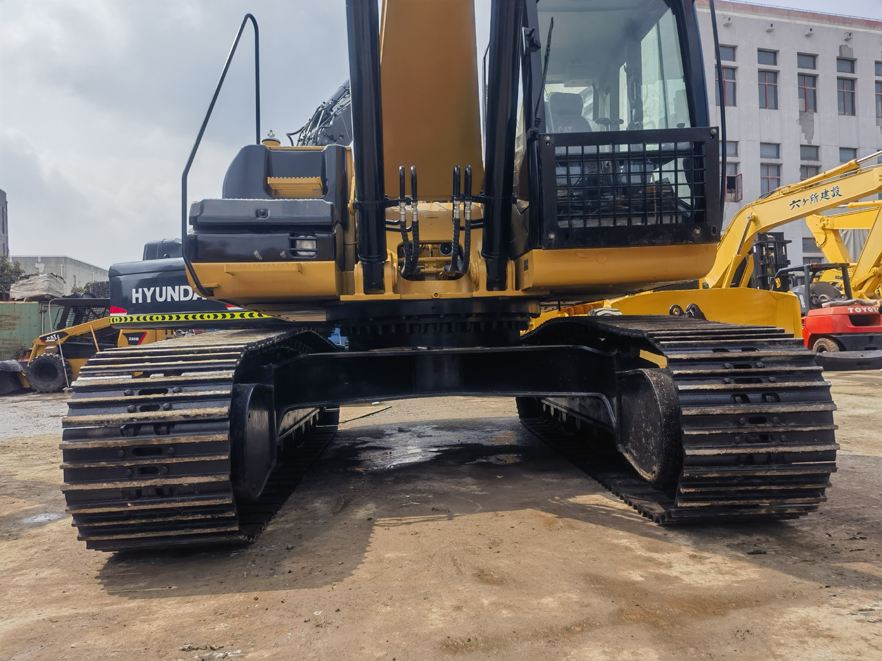 CATERPILLAR CAT 325D Excavator - حفارات زحافة: صور 5 CATERPILLAR CAT 325D Excavator - حفارات زحافة: صور 5