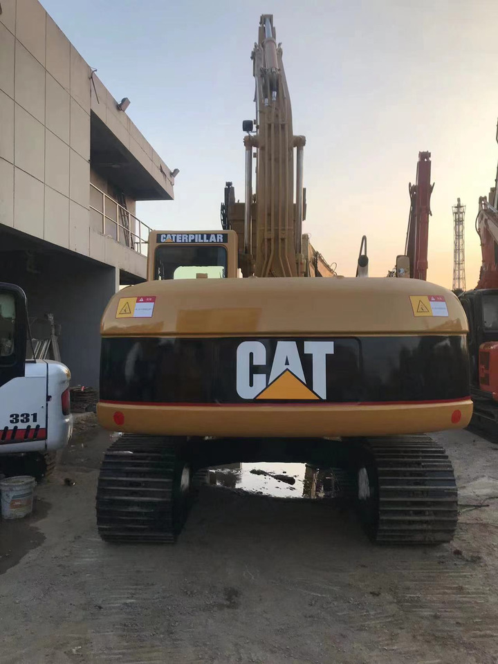 Cat 320c excavator - حفارات زحافة: صور 1 Cat 320c excavator - حفارات زحافة: صور 1