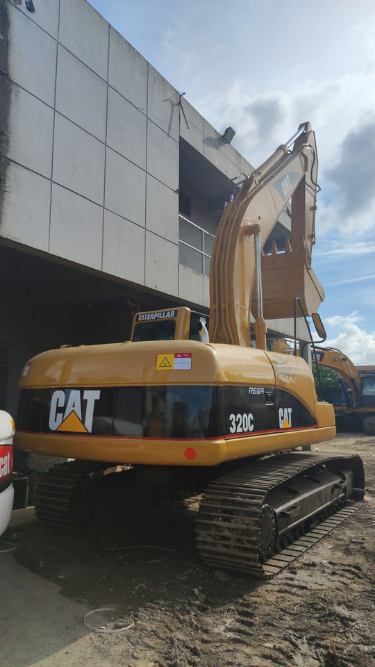 Cat 320c excavator - حفارات زحافة: صور 5 Cat 320c excavator - حفارات زحافة: صور 5