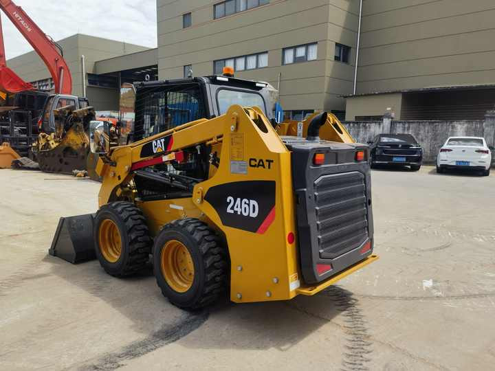 Cheap Price used caterpillar 246d mini skid steer cat 246C 246D hydraulic used skid loaders for sale - شيول صغير: صور 3 Cheap Price used caterpillar 246d mini skid steer cat 246C 246D hydraulic used skid loaders for sale - شيول صغير: صور 3