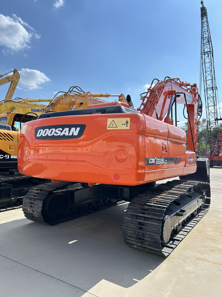 DOOSAN Doosan DX225LC Crawler excavator - حفارات زحافة: صور 3 DOOSAN Doosan DX225LC Crawler excavator - حفارات زحافة: صور 3