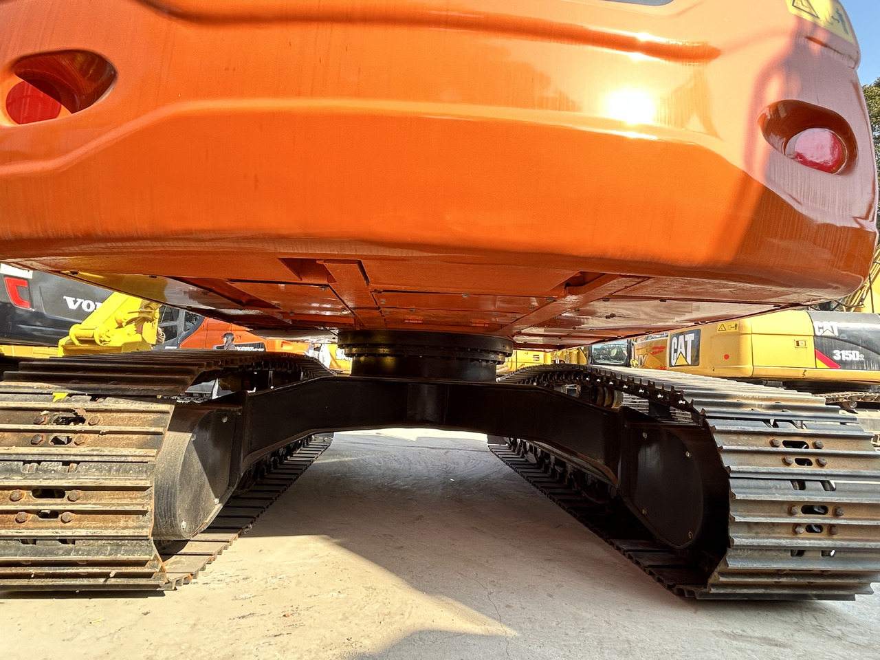 DOOSAN Doosan DX225LC Crawler excavator - حفارات زحافة: صور 3 DOOSAN Doosan DX225LC Crawler excavator - حفارات زحافة: صور 3