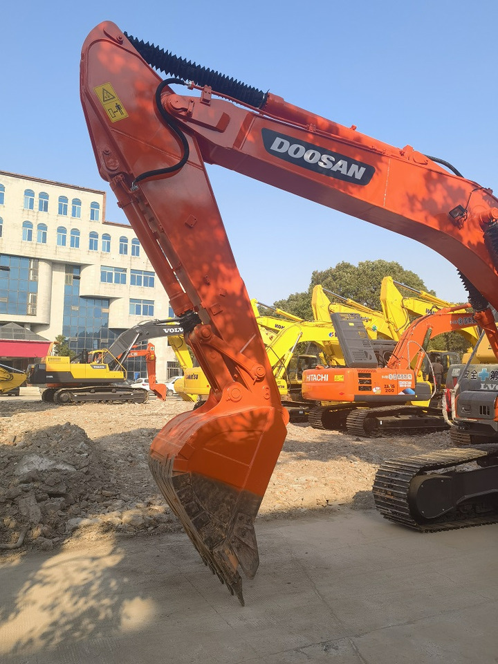 DOOSAN Doosan DX225LC Crawler excavator - حفارات زحافة: صور 5 DOOSAN Doosan DX225LC Crawler excavator - حفارات زحافة: صور 5