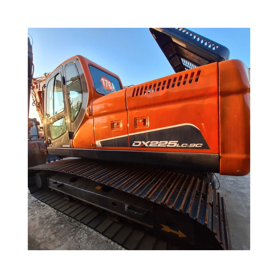 Doosan Dx225LC-9C Crawler Excavator - حفارات زحافة: صور 1 Doosan Dx225LC-9C Crawler Excavator - حفارات زحافة: صور 1