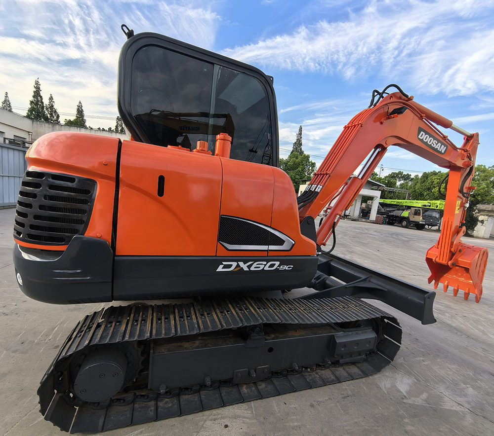 Doosan Dx60 Crawler Excavator - حفارات زحافة: صور 5 Doosan Dx60 Crawler Excavator - حفارات زحافة: صور 5