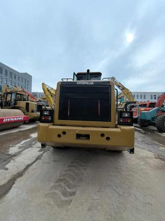Good Condition High Performance Used Caterpillar Wheel Loader 966h for sale in shanghai yard - اللودر بعجل: صور 5 Good Condition High Performance Used Caterpillar Wheel Loader 966h for sale in shanghai yard - اللودر بعجل: صور 5
