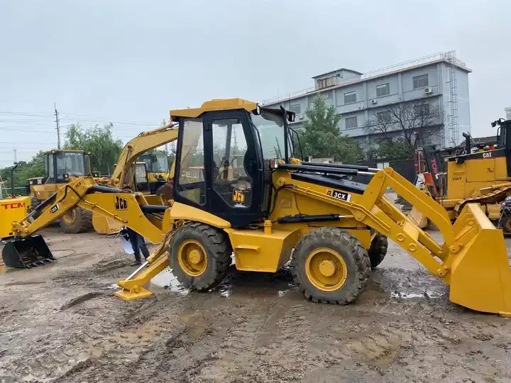 High Quality Used jcb 3CX Excavator good price JCB 3cx excavator loader Mountain and digger - حفار متعدد الاستخدام: صور 5 High Quality Used jcb 3CX Excavator good price JCB 3cx excavator loader Mountain and digger - حفار متعدد الاستخدام: صور 5