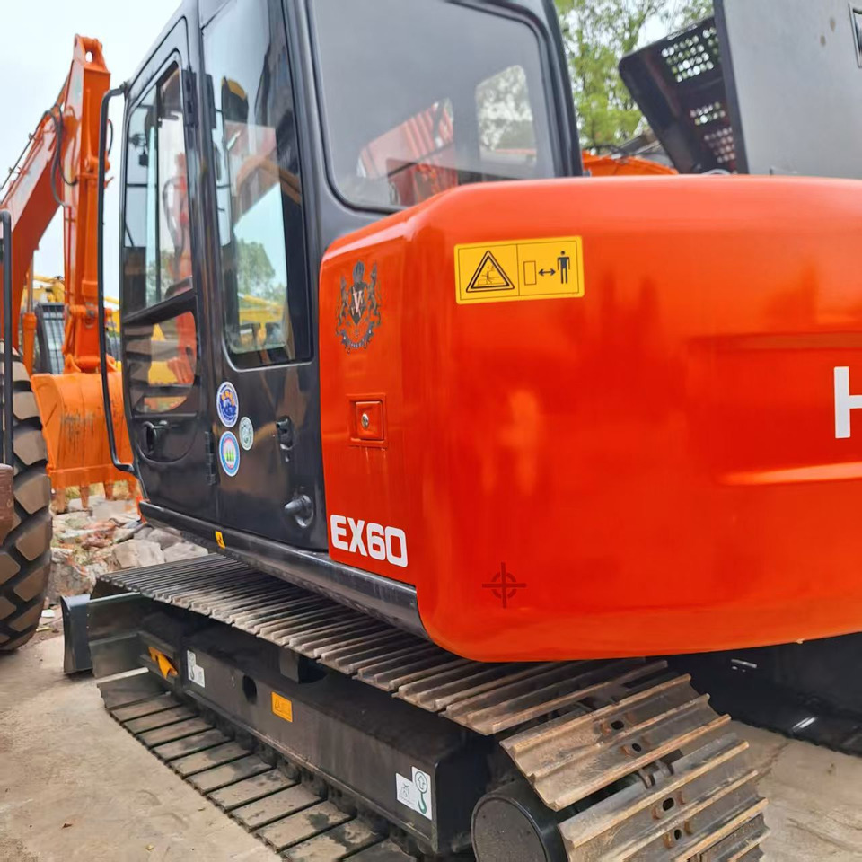 Hitachi EX60 Excavator - حفارات زحافة: صور 3 Hitachi EX60 Excavator - حفارات زحافة: صور 3