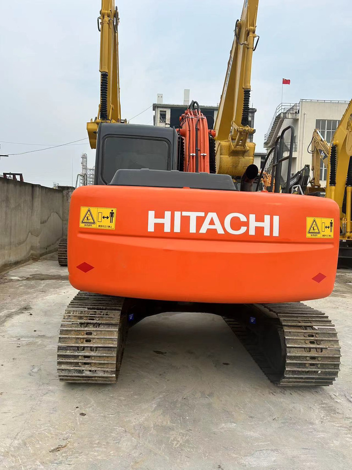 Hitachi ZX120-6 Excavator - حفارات زحافة: صور 4 Hitachi ZX120-6 Excavator - حفارات زحافة: صور 4