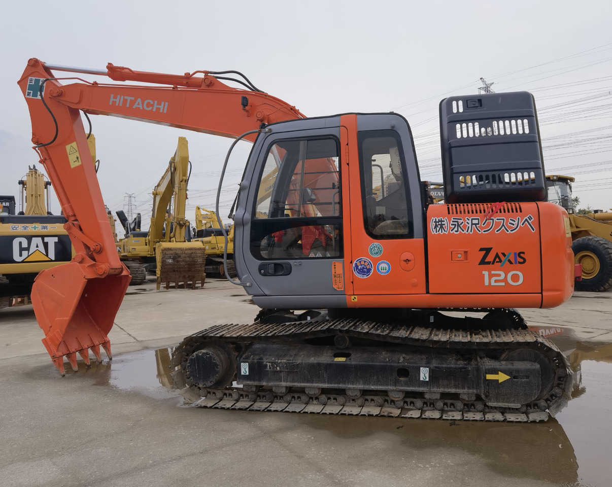 Hitachi ZX120-6 Excavator - حفارات زحافة: صور 2 Hitachi ZX120-6 Excavator - حفارات زحافة: صور 2