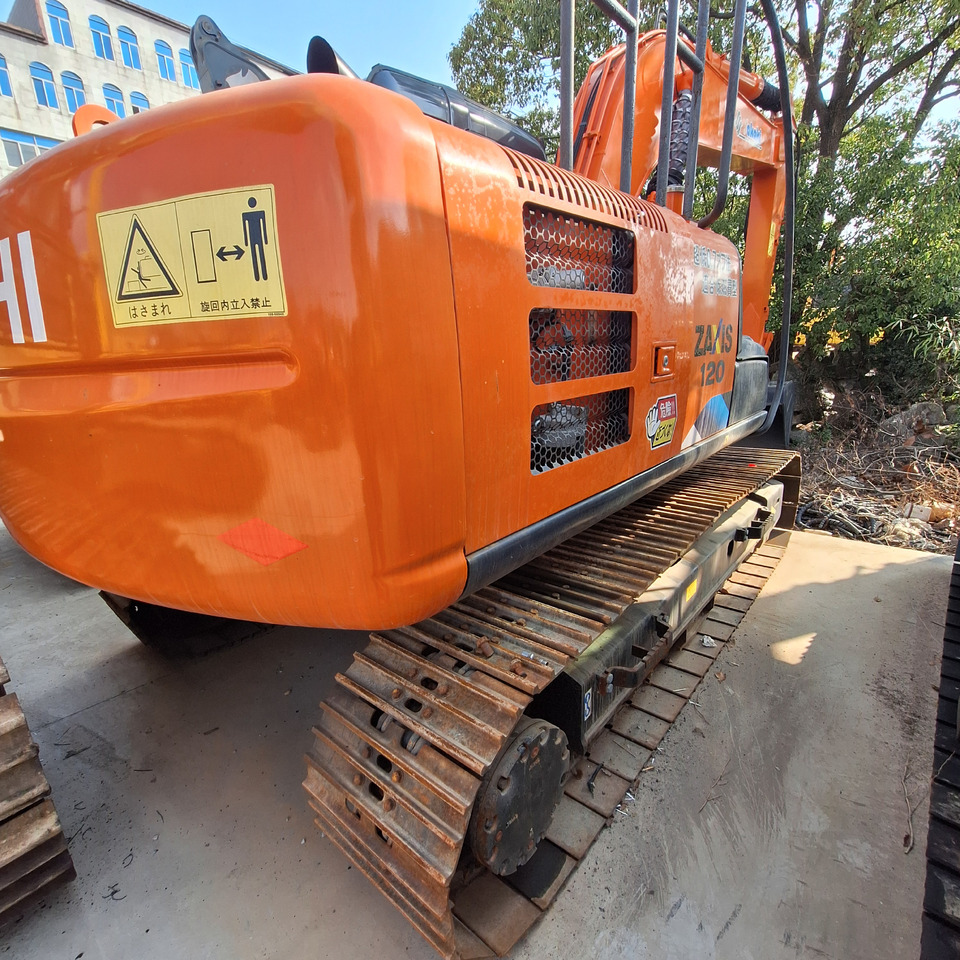 Hitachi ZX120-6 excavator - حفارات زحافة: صور 4 Hitachi ZX120-6 excavator - حفارات زحافة: صور 4