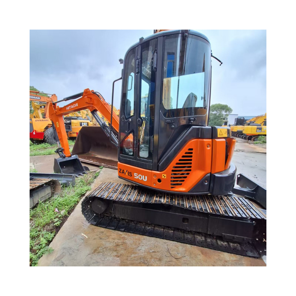 Hitachi ZX50 Excavator - حفارات زحافة: صور 4 Hitachi ZX50 Excavator - حفارات زحافة: صور 4