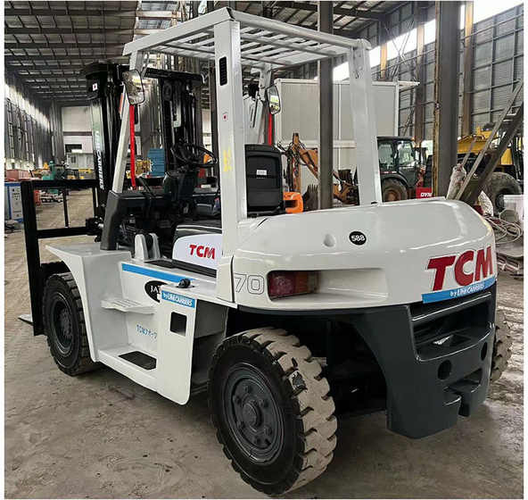 Hot Sale Used Japanese diesel Engine Forklift TCM FD70 Second-hand TCM 7 TON Forklift Cheap Sale - رافعة شوكية ديزل: صور 1 Hot Sale Used Japanese diesel Engine Forklift TCM FD70 Second-hand TCM 7 TON Forklift Cheap Sale - رافعة شوكية ديزل: صور 1