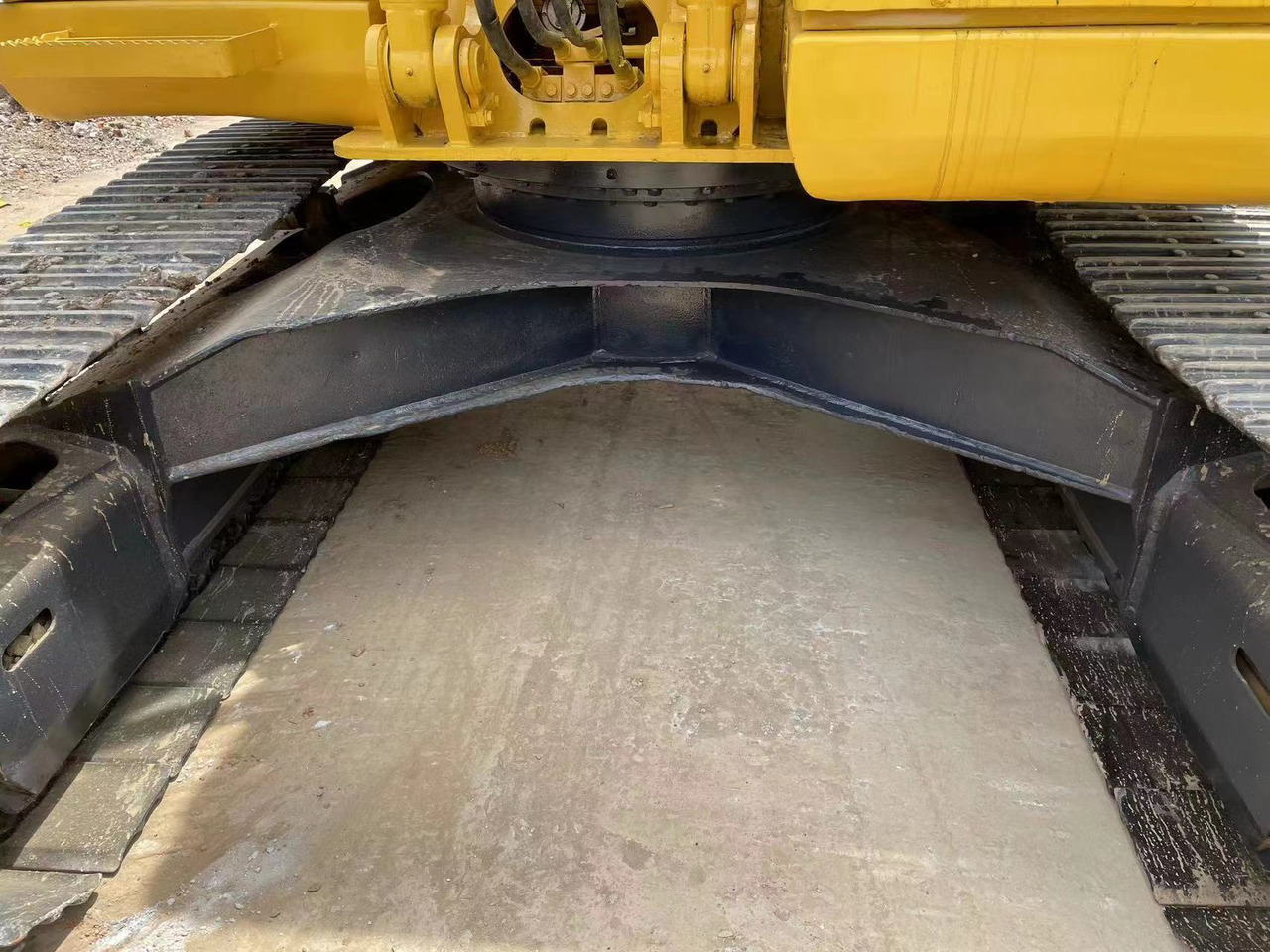 Komatsu PC130-7 excavator - حفارات زحافة: صور 3 Komatsu PC130-7 excavator - حفارات زحافة: صور 3