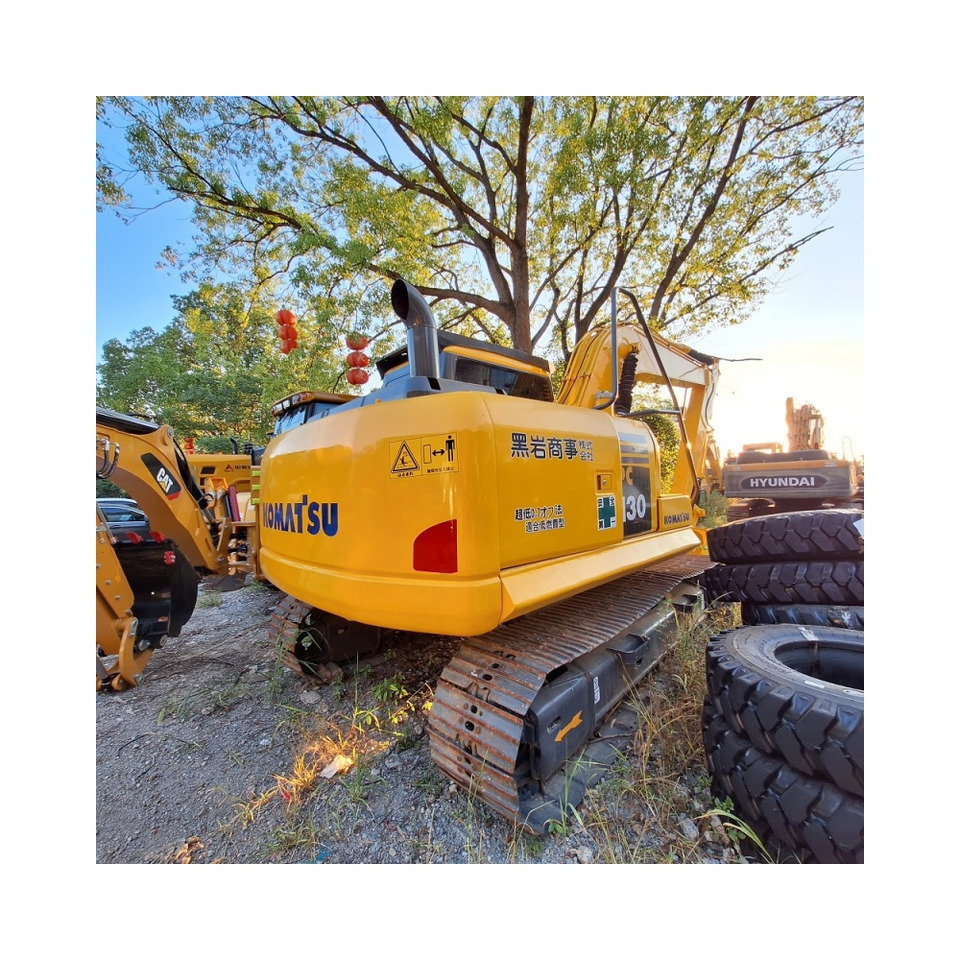 Komatsu PC130 Excavator - حفارات زحافة: صور 3 Komatsu PC130 Excavator - حفارات زحافة: صور 3