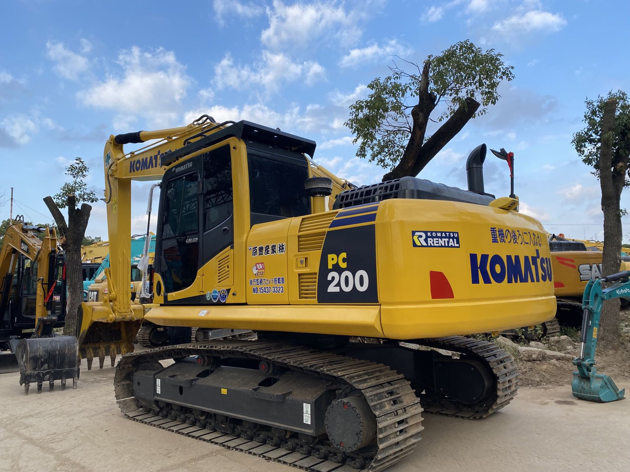 Komatsu PC200-8 Excavator - حفارات زحافة: صور 4 Komatsu PC200-8 Excavator - حفارات زحافة: صور 4
