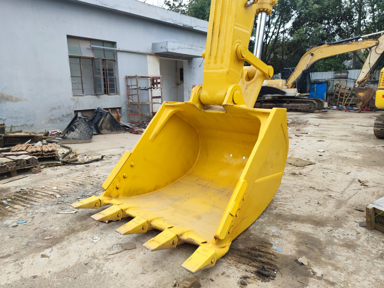 Komatsu PC400-7 excavator - حفارات زحافة: صور 1 Komatsu PC400-7 excavator - حفارات زحافة: صور 1