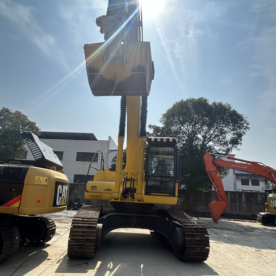 Komatsu PC400 -8 - حفارات زحافة: صور 4 Komatsu PC400 -8 - حفارات زحافة: صور 4