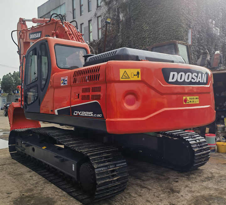 South Korea Used Crawler Hydraulic Excavator Doosan Excavadora DX225LC DX225 Excavator In Stock For Sale - حفارات زحافة: صور 5 South Korea Used Crawler Hydraulic Excavator Doosan Excavadora DX225LC DX225 Excavator In Stock For Sale - حفارات زحافة: صور 5