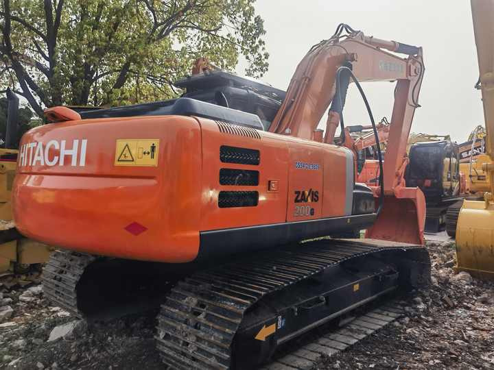 Used Hitachi ZX200-3 Excavator 20 Ton Digger Cheap Price and high quality Crawler Excavator for sale in shanghai - حفارة: صور 4 Used Hitachi ZX200-3 Excavator 20 Ton Digger Cheap Price and high quality Crawler Excavator for sale in shanghai - حفارة: صور 4