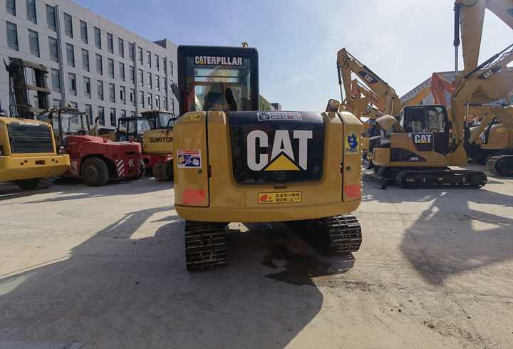 Used Japan CAT 305.5E2 excavator digger CAT mini hydraulic excavator for hot sale - حفارات زحافة: صور 2 Used Japan CAT 305.5E2 excavator digger CAT mini hydraulic excavator for hot sale - حفارات زحافة: صور 2