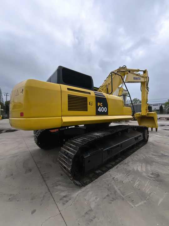 Used PC400-7 PC400-8 Komatsu excavator PC400-8 crawler excavator on stock - حفارات زحافة: صور 5 Used PC400-7 PC400-8 Komatsu excavator PC400-8 crawler excavator on stock - حفارات زحافة: صور 5