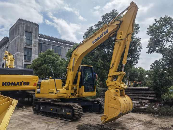 Used hydraulic excavator PC130-7 Cheap Price Komatsu in good condition japan import multifunction in stock for sale - حفارات زحافة: صور 4 Used hydraulic excavator PC130-7 Cheap Price Komatsu in good condition japan import multifunction in stock for sale - حفارات زحافة: صور 4