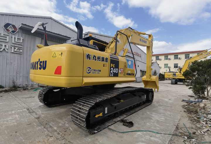 Used original komatsu240-8 24tons hydraulic crawler excavator used crawler excavator Komatsu pc240-8CL - حفارات زحافة: صور 4 Used original komatsu240-8 24tons hydraulic crawler excavator used crawler excavator Komatsu pc240-8CL - حفارات زحافة: صور 4