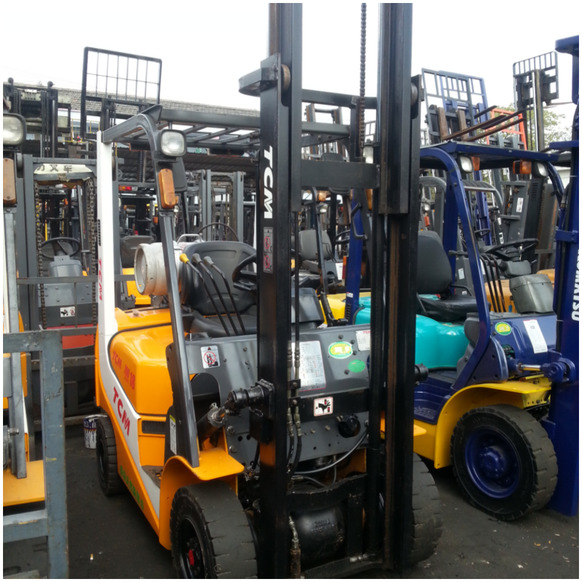 Warehouse handling using TCM30 forklift 3 tons TCM FD30 used forklift FD30 used forklifts sale shanghai china - رافعة شوكية ديزل: صور 1 Warehouse handling using TCM30 forklift 3 tons TCM FD30 used forklift FD30 used forklifts sale shanghai china - رافعة شوكية ديزل: صور 1