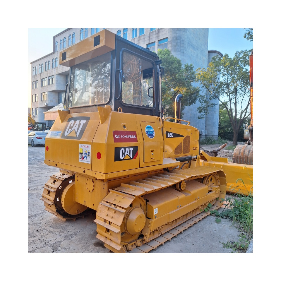 Used caterpillar cat D5k bulldozer - بلدوزر: صور 2 Used caterpillar cat D5k bulldozer - بلدوزر: صور 2