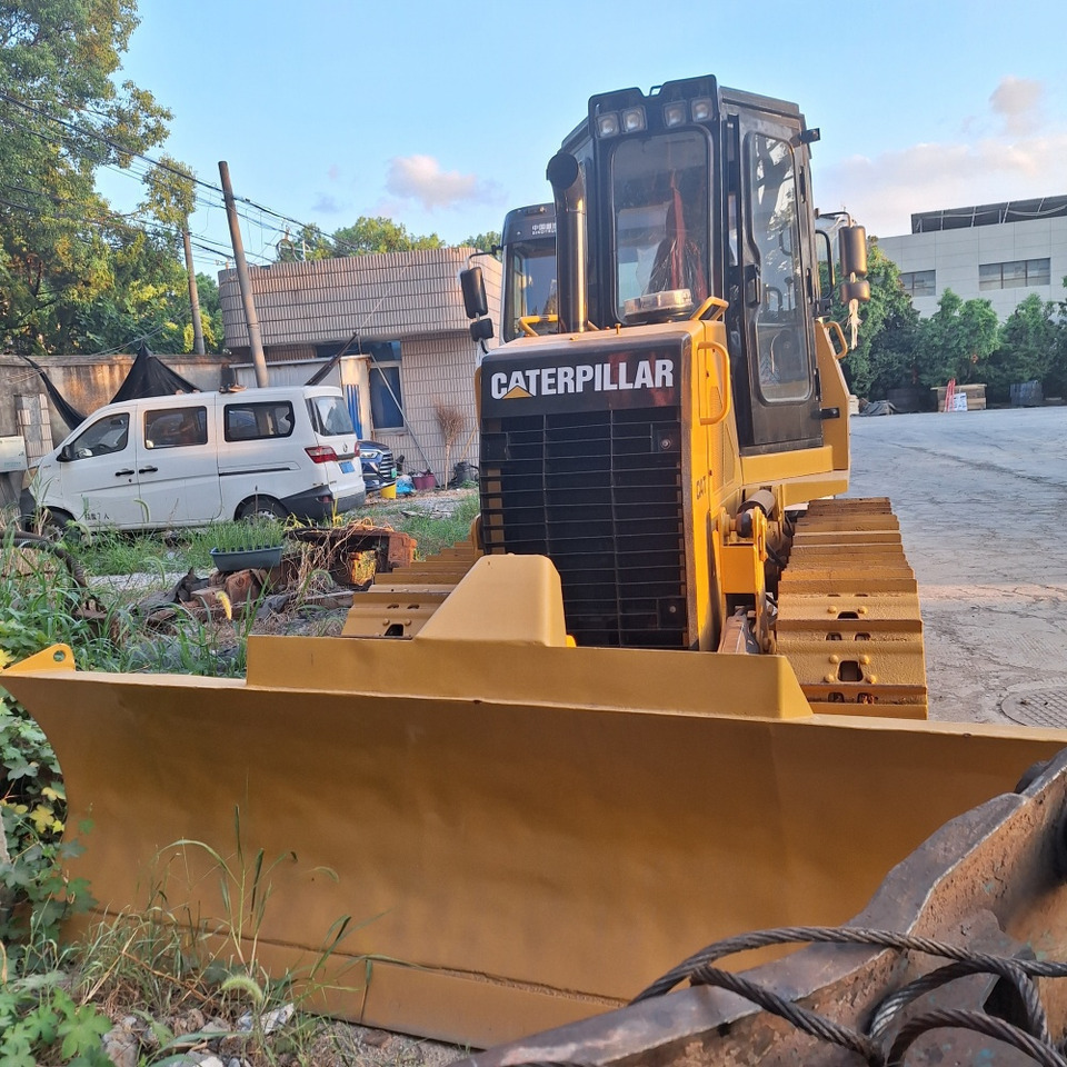 Used caterpillar cat D5k bulldozer - بلدوزر: صور 1 Used caterpillar cat D5k bulldozer - بلدوزر: صور 1