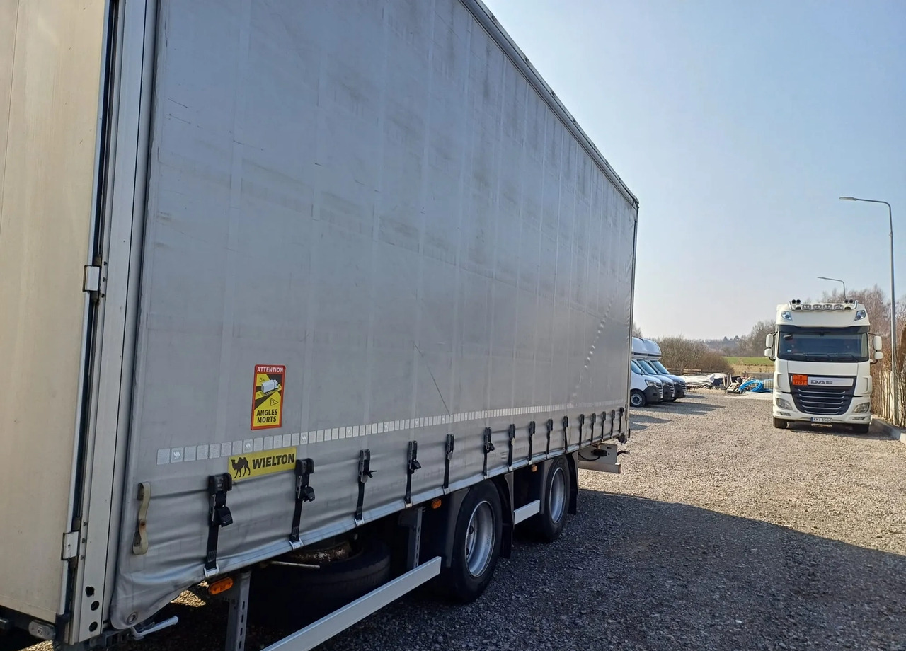 DAF XF 480 SUPER SPACE CAB / ZESTAW TANDEM PRZEJAZDOWY 120m3 - شاحنة ستارة: صور 4 DAF XF 480 SUPER SPACE CAB / ZESTAW TANDEM PRZEJAZDOWY 120m3 - شاحنة ستارة: صور 4