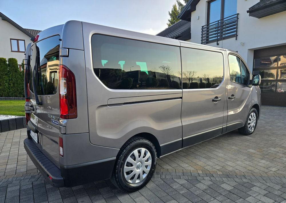 Renault Trafic Grand SpaceClass 2.0 dCi EDC - سيارة: صور 5 Renault Trafic Grand SpaceClass 2.0 dCi EDC - سيارة: صور 5