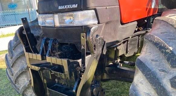Trattore Case IH Maxxum MX135 - جرار: صور 5 Trattore Case IH Maxxum MX135 - جرار: صور 5